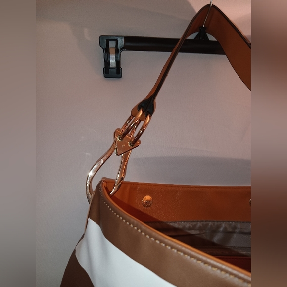 Dasein Large Slouchy Hobo purse - Picture 6 of 7